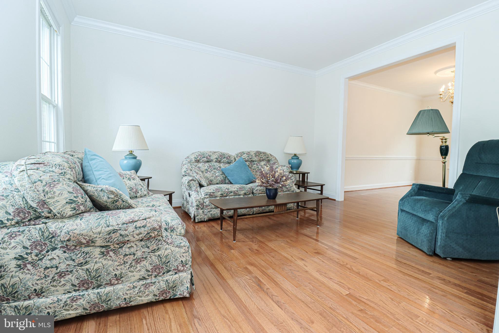 11 Johnson Road Pasadena, MD 21122 - Photo 23 of 56 Tons of Space