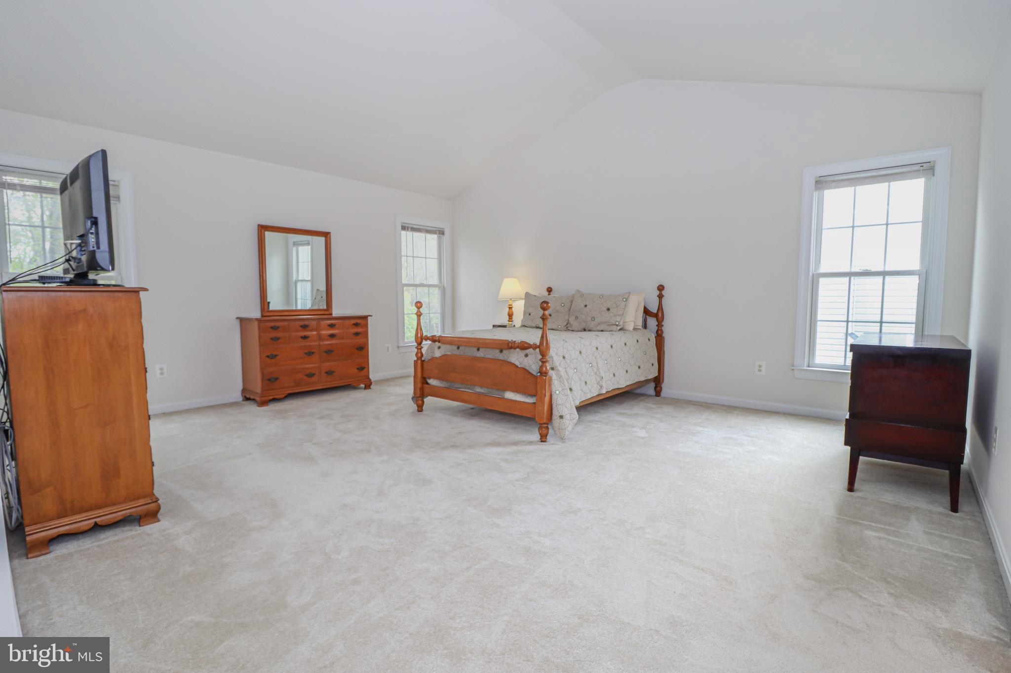 11 Johnson Road Pasadena, MD 21122 - Photo 29 of 56 Extra Large Master Suite
