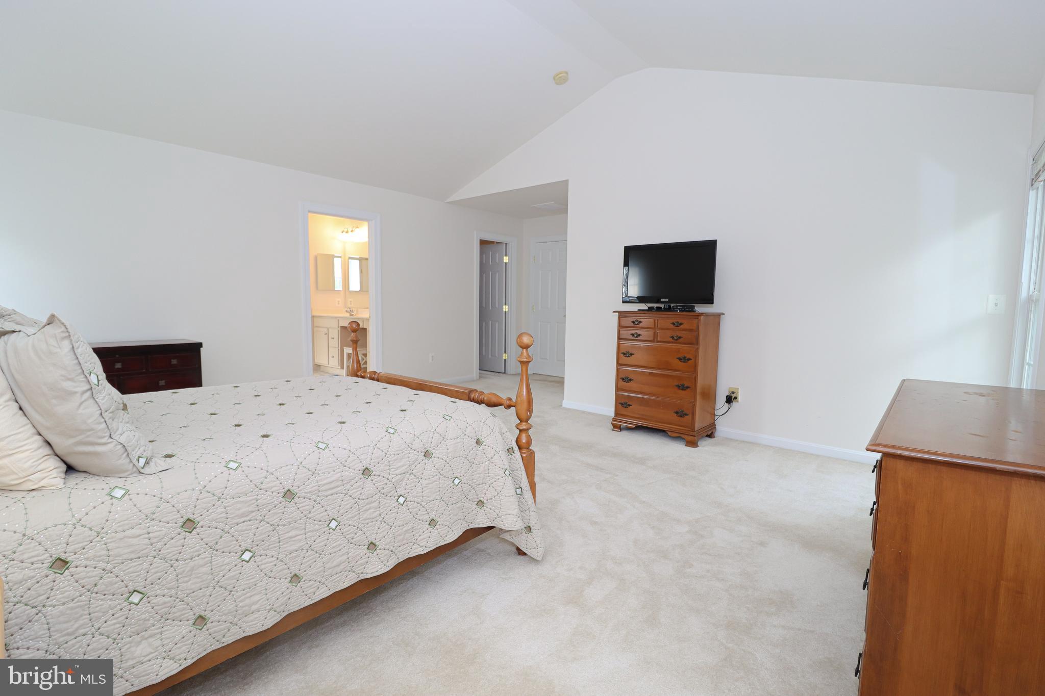 11 Johnson Road Pasadena, MD 21122 - Photo 31 of 56 Master Suite