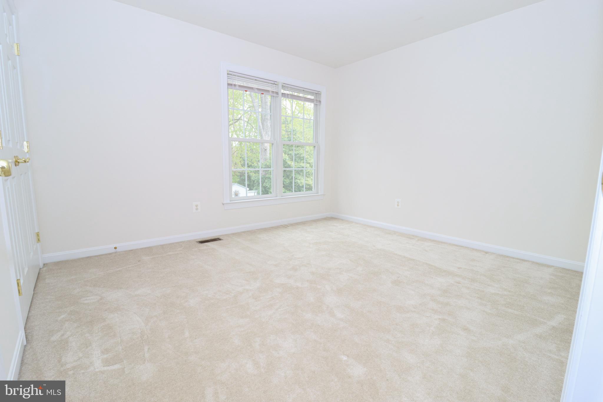 11 Johnson Road Pasadena, MD 21122 - Photo 40 of 56 Bedroom #3 w/ Walk-In Closet