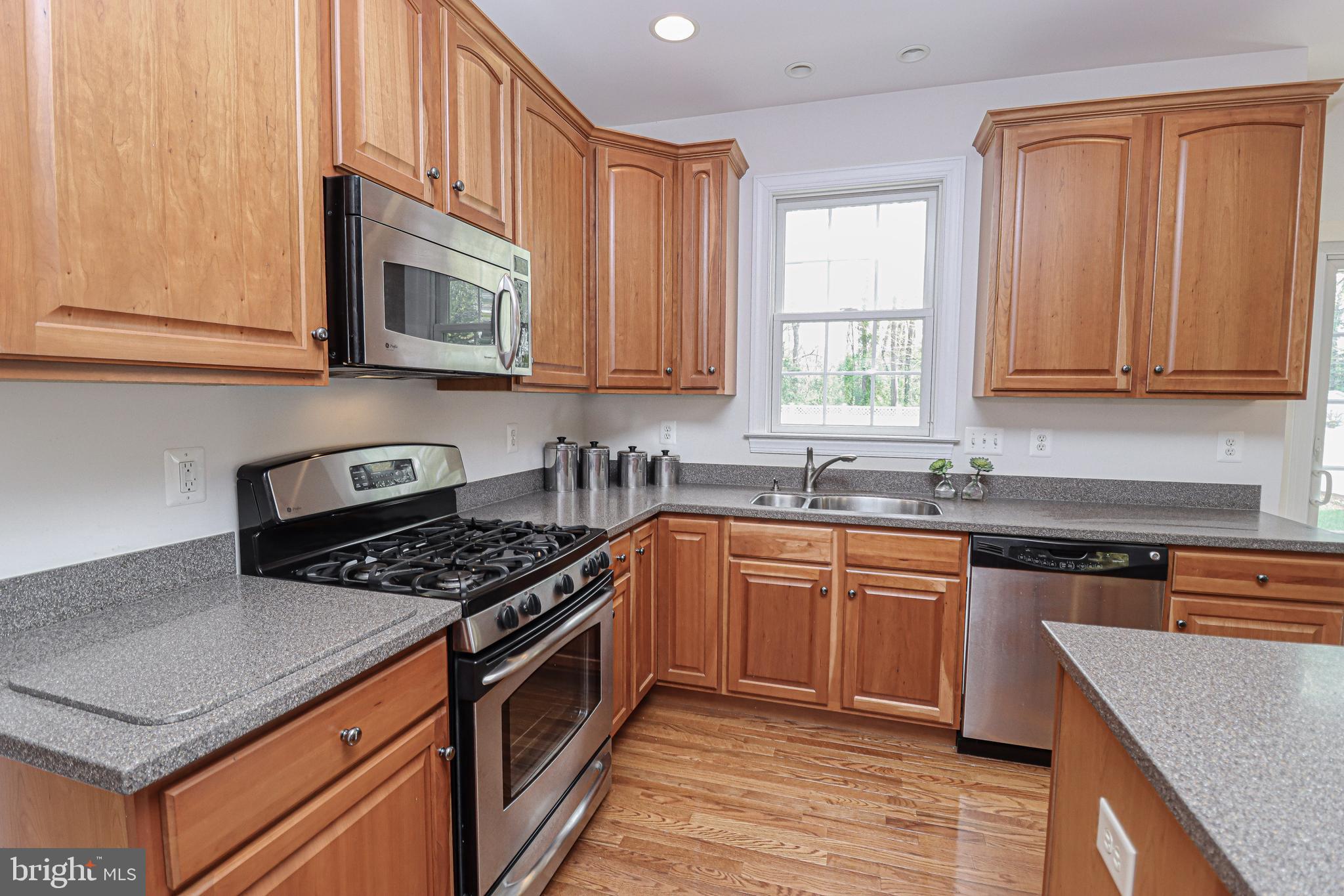 11 Johnson Road Pasadena, MD 21122 - Photo 8 of 56 Stainless Steel Appliances