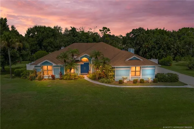 $775,000 | 1127 Southwest Catalina Street, Palm City, FL 34990