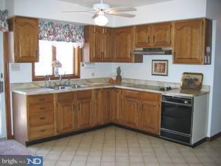 301 Red Lion Road Southampton, NJ 08088 - Photo 3 of 6