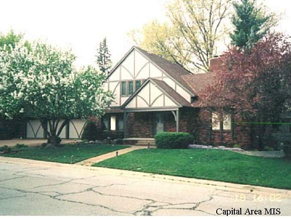8 Bridge Terrace Springfield, IL 62704 - Photo 1 of 9