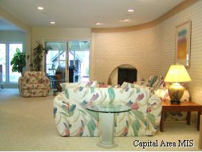 8 Bridge Terrace Springfield, IL 62704 - Photo 2 of 9