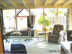 8 Bridge Terrace Springfield, IL 62704 - Photo 8 of 9