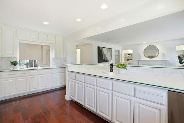 $1,988,000 | 1621 Stone Pine Lane, Menlo Park, CA 94025