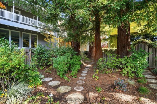 $1,988,000 | 1621 Stone Pine Lane, Menlo Park, CA 94025