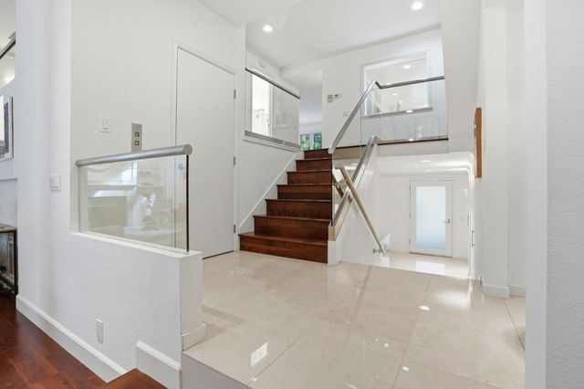 $1,988,000 | 1621 Stone Pine Lane, Menlo Park, CA 94025