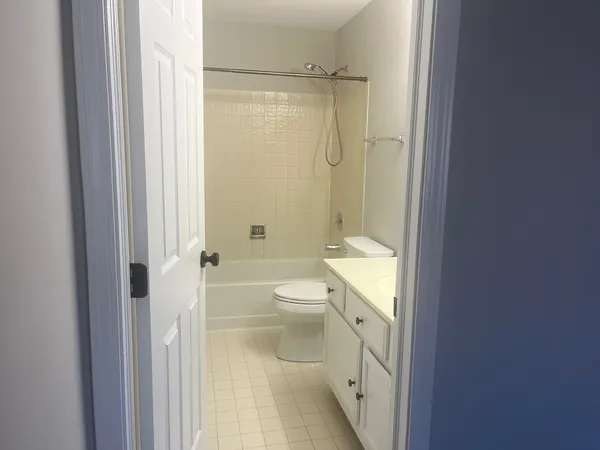 $2,900 | 567 West Parkside Drive, Unit 567, Palatine, IL 60067