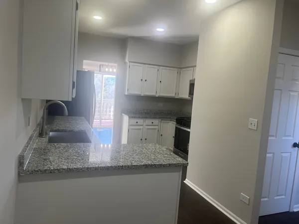 $2,900 | 567 West Parkside Drive, Unit 567, Palatine, IL 60067