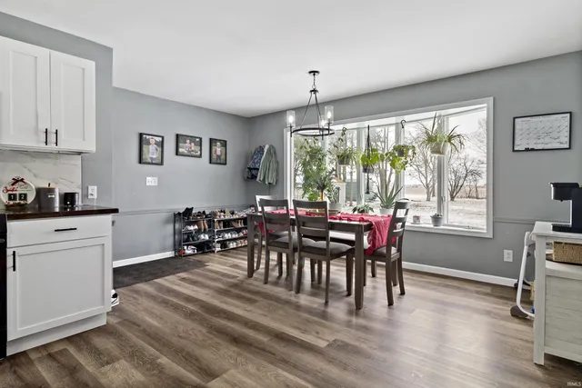 $359,900 | 1060 West 406 South, Marion, IN 46953