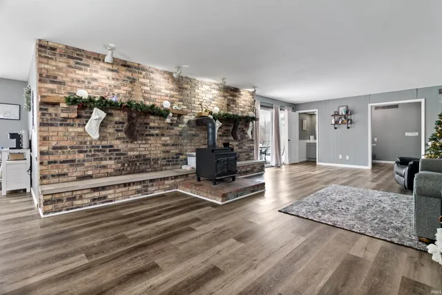 $359,900 | 1060 West 406 South, Marion, IN 46953