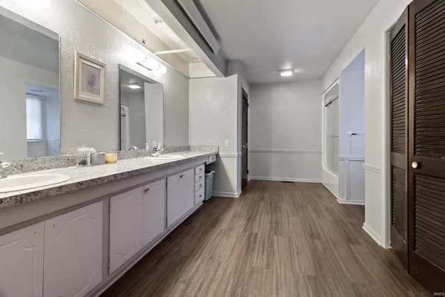 $359,900 | 1060 West 406 South, Marion, IN 46953