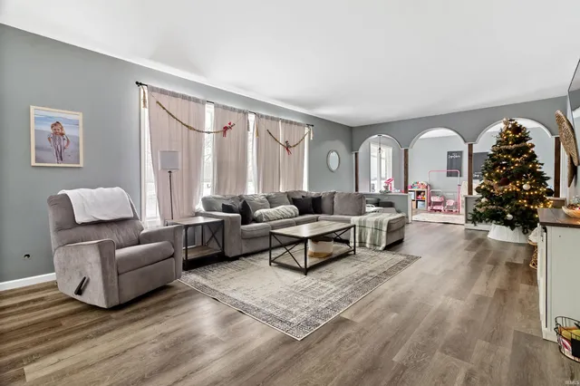 $359,900 | 1060 West 406 South, Marion, IN 46953