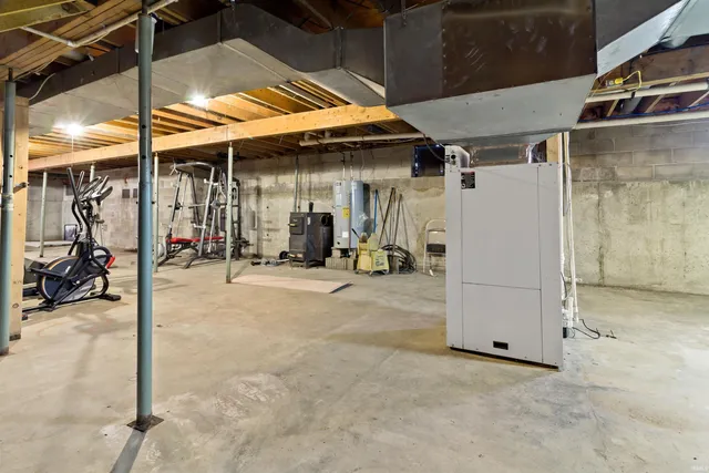 $359,900 | 1060 West 406 South, Marion, IN 46953