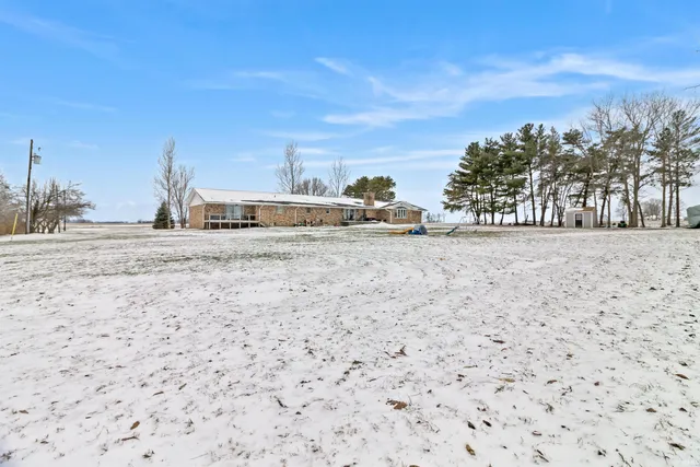 $359,900 | 1060 West 406 South, Marion, IN 46953