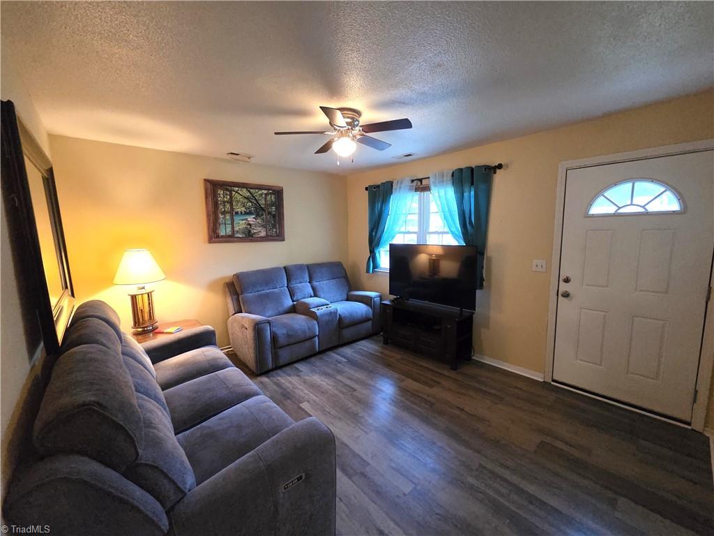 117 Locust Road King, NC 27021 - Photo 2 of 14