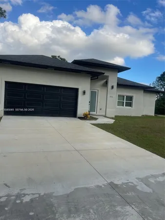 $2,500 | 321 Briggs, Lehigh Acres, FL 33974