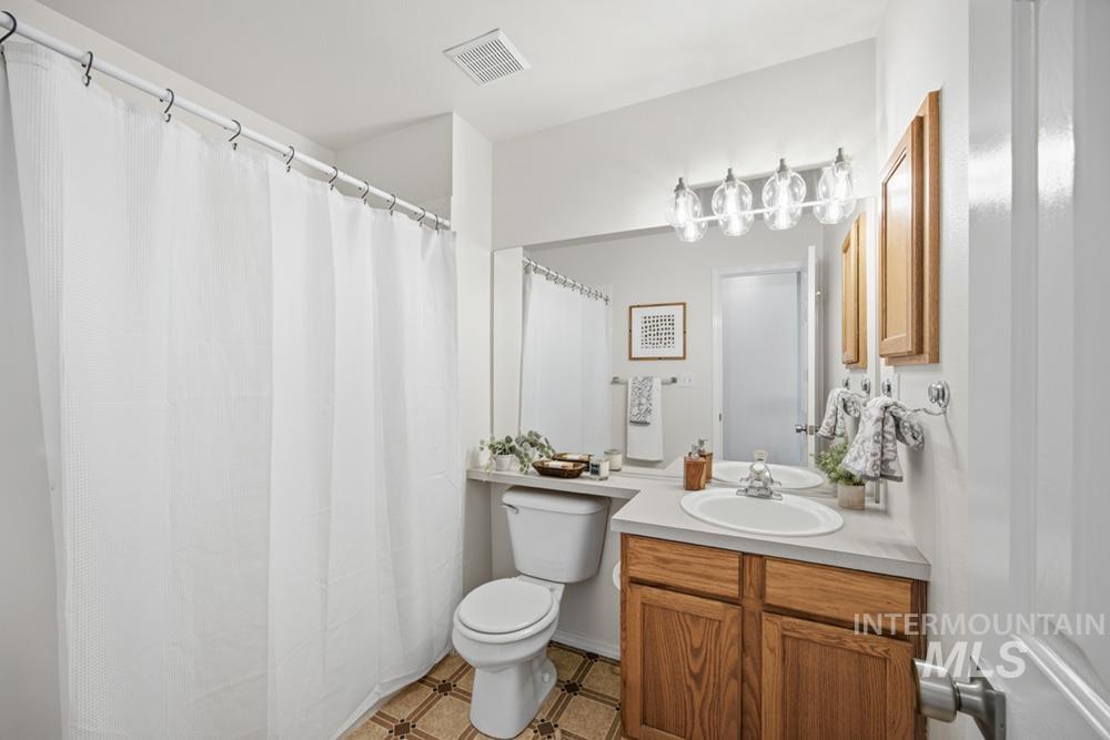 5676 North Riffle Way Garden City, ID 83714 - Photo 18 of 27 Gallery Image 18