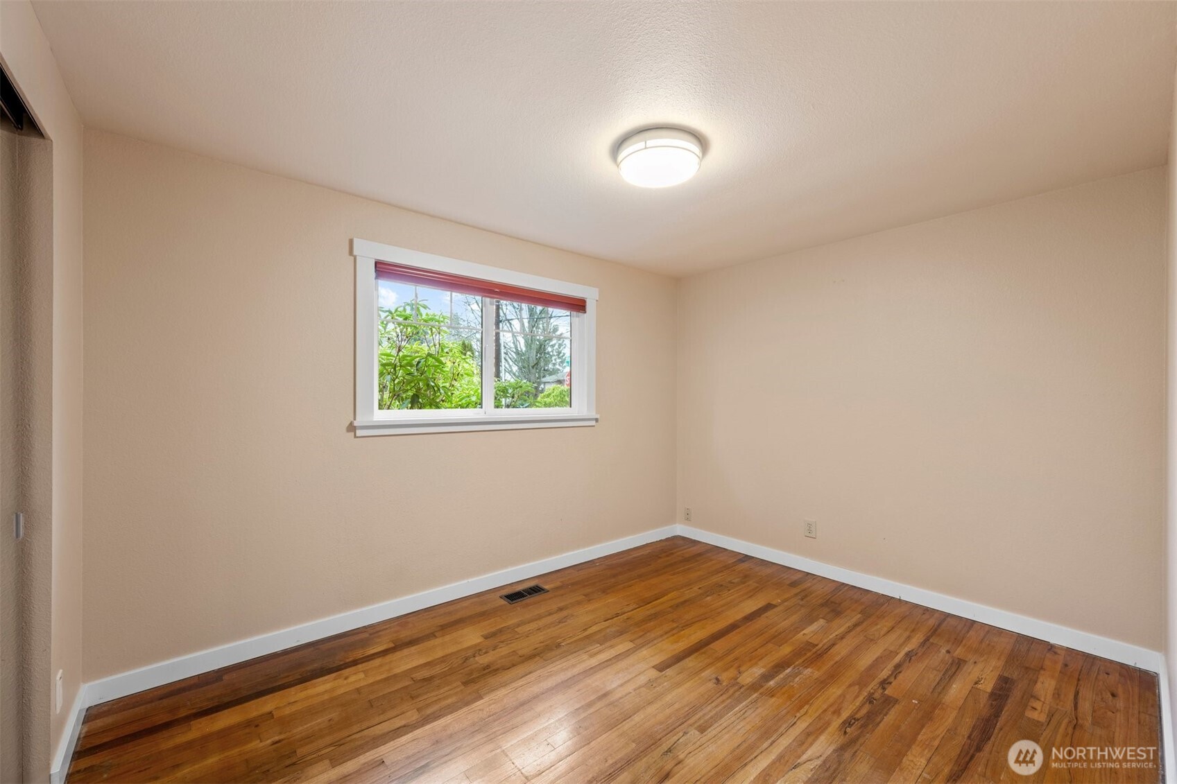 6205 West Beech Street Everett, WA 98203 - Photo 16 of 30