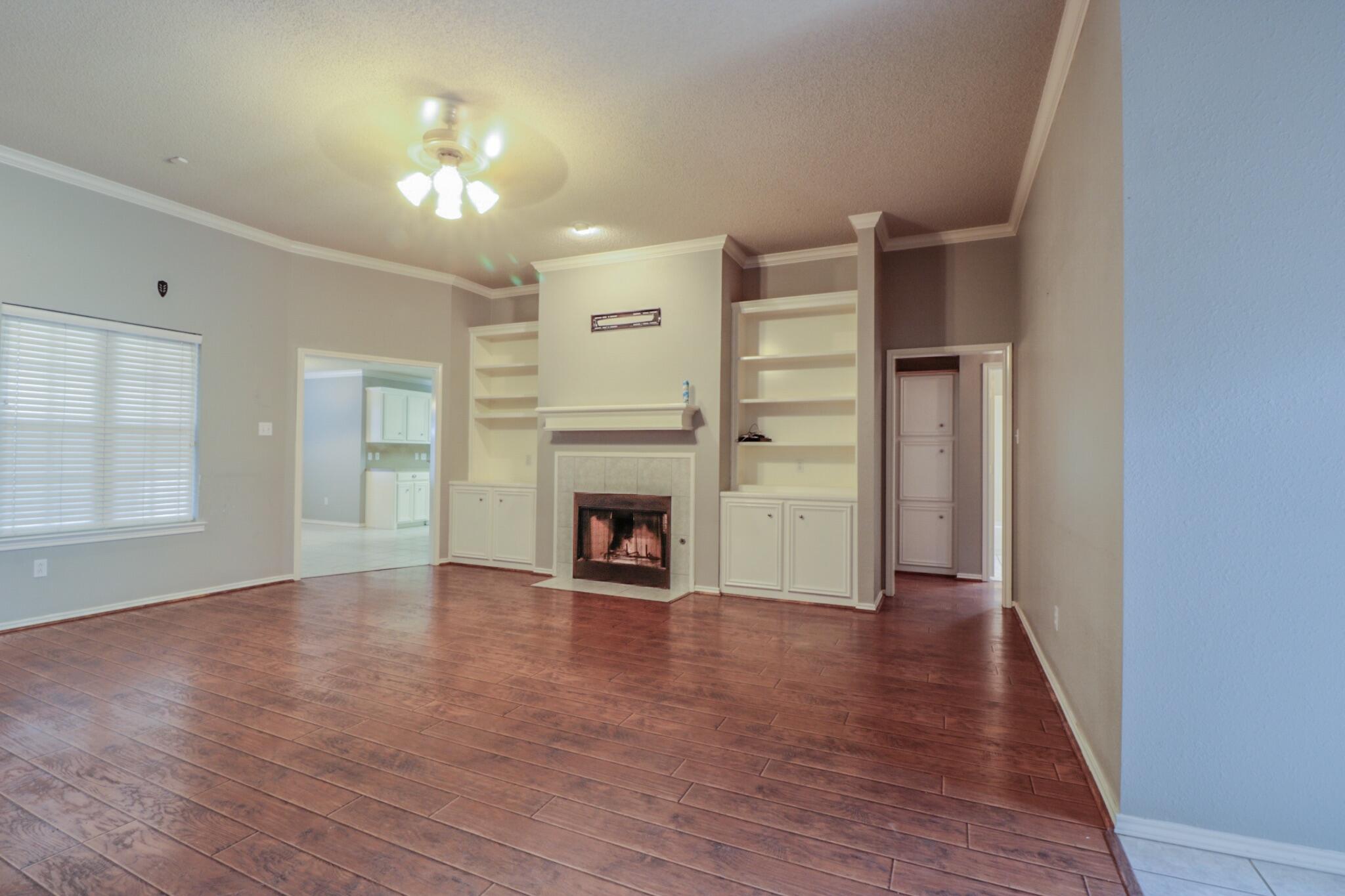 6704 6th Street Lubbock, TX 79416 - Photo 4 of 14 Photo Aug 04, 10 04 55 AM