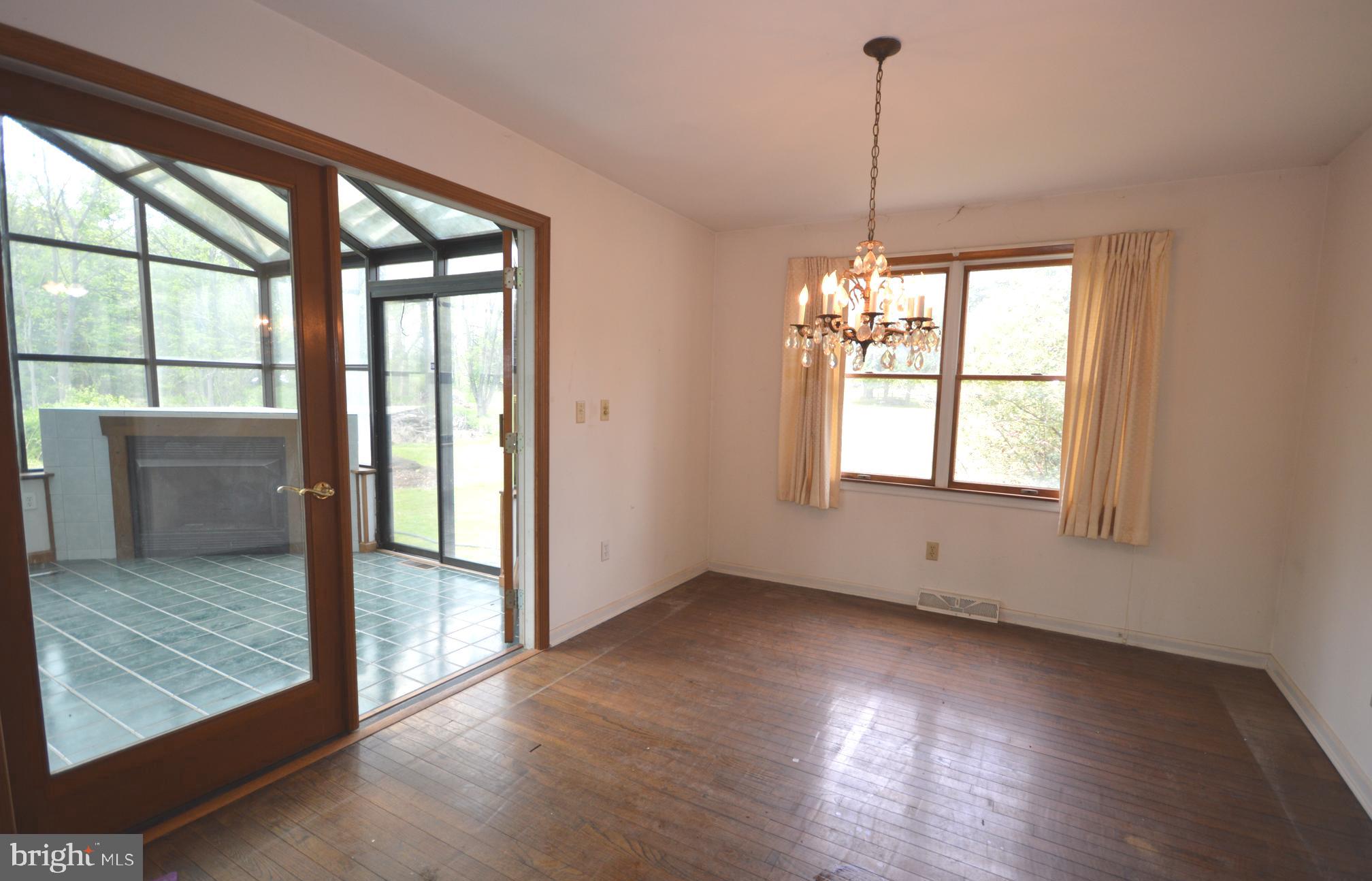 749 Street Road Cochranville, PA 19330 - Photo 22 of 35 Dining Room