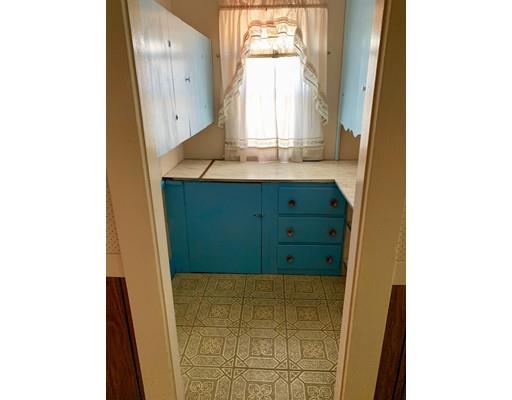 40 Athol Street Springfield, MA 01107 - Photo 9 of 28 Gallery Image 9