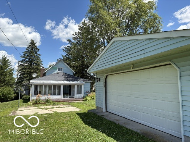 321 West Jay Street Dunkirk, IN 47336 - Photo 7 of 33