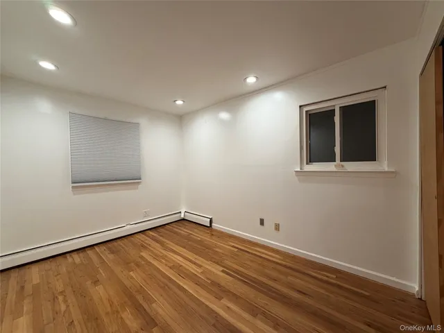a view of empty room with window
