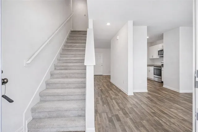 $2,300 | 15689 Del Norte Drive, Conroe, TX 77306