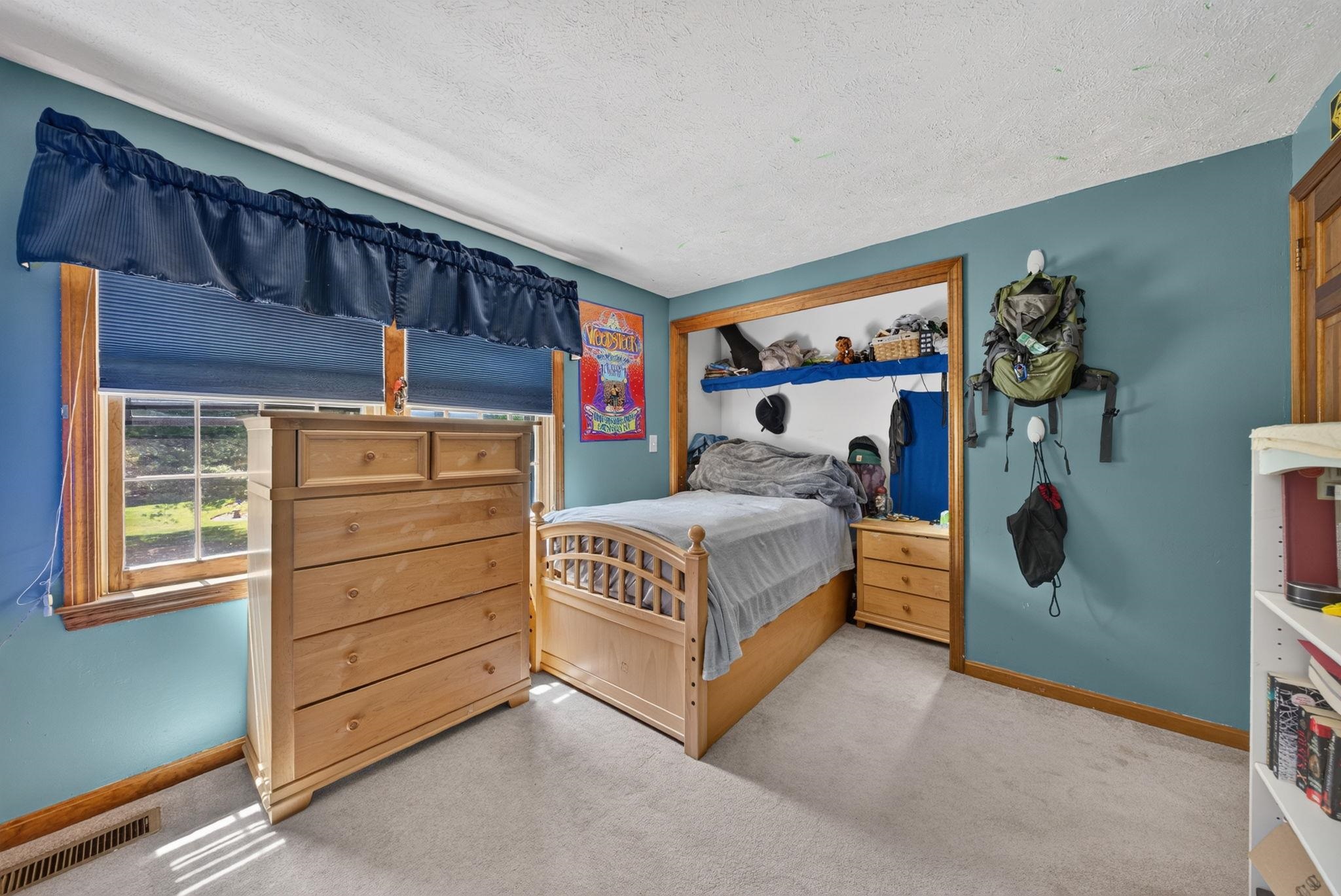 177 Ridge Road Nashua, NH 03062 - Photo 34 of 49