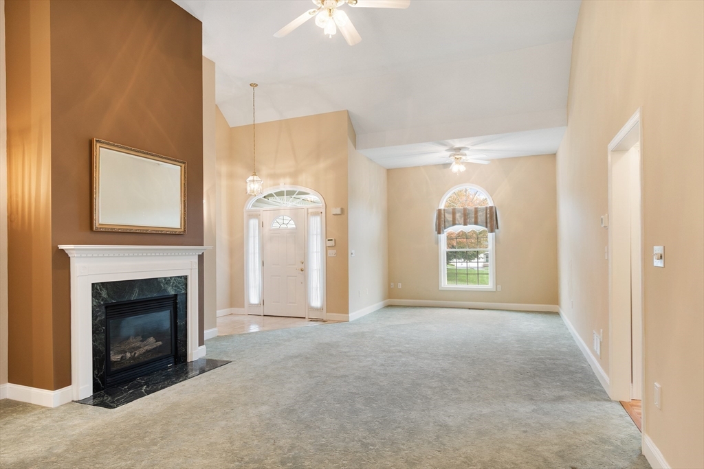 11 Arbor Road, Unit 11 Dracut, MA 01826 - Photo 17 of 37 Gallery Image 17