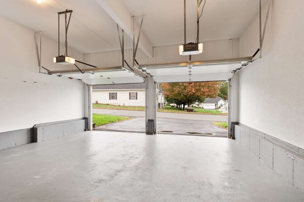 11 Arbor Road, Unit 11 Dracut, MA 01826 - Photo 34 of 37 Gallery Image 34