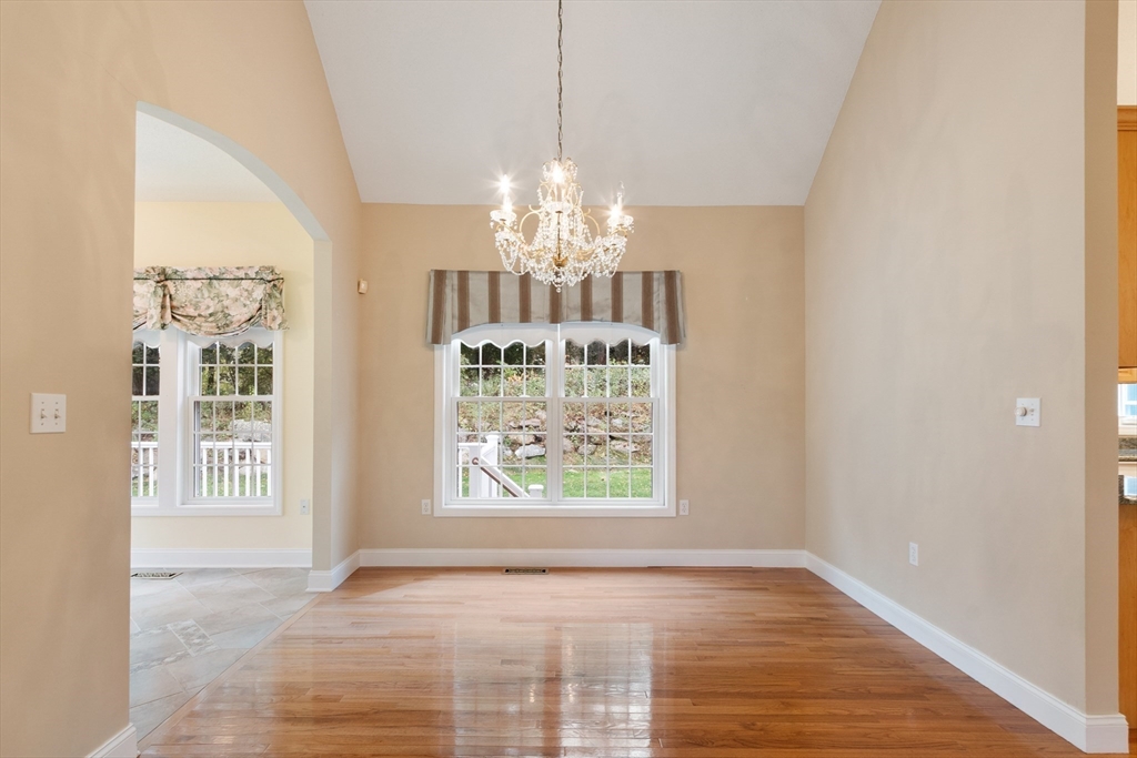 11 Arbor Road, Unit 11 Dracut, MA 01826 - Photo 7 of 37 Gallery Image 7