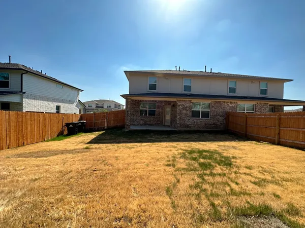 $1,895 | 205 Saide Street, Georgetown, TX 78626