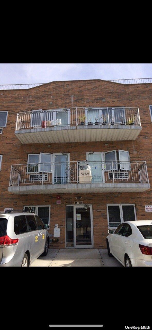 147-30 Barclay Avenue, Unit 3B Queens, NY 11355 - Photo 1 of 9