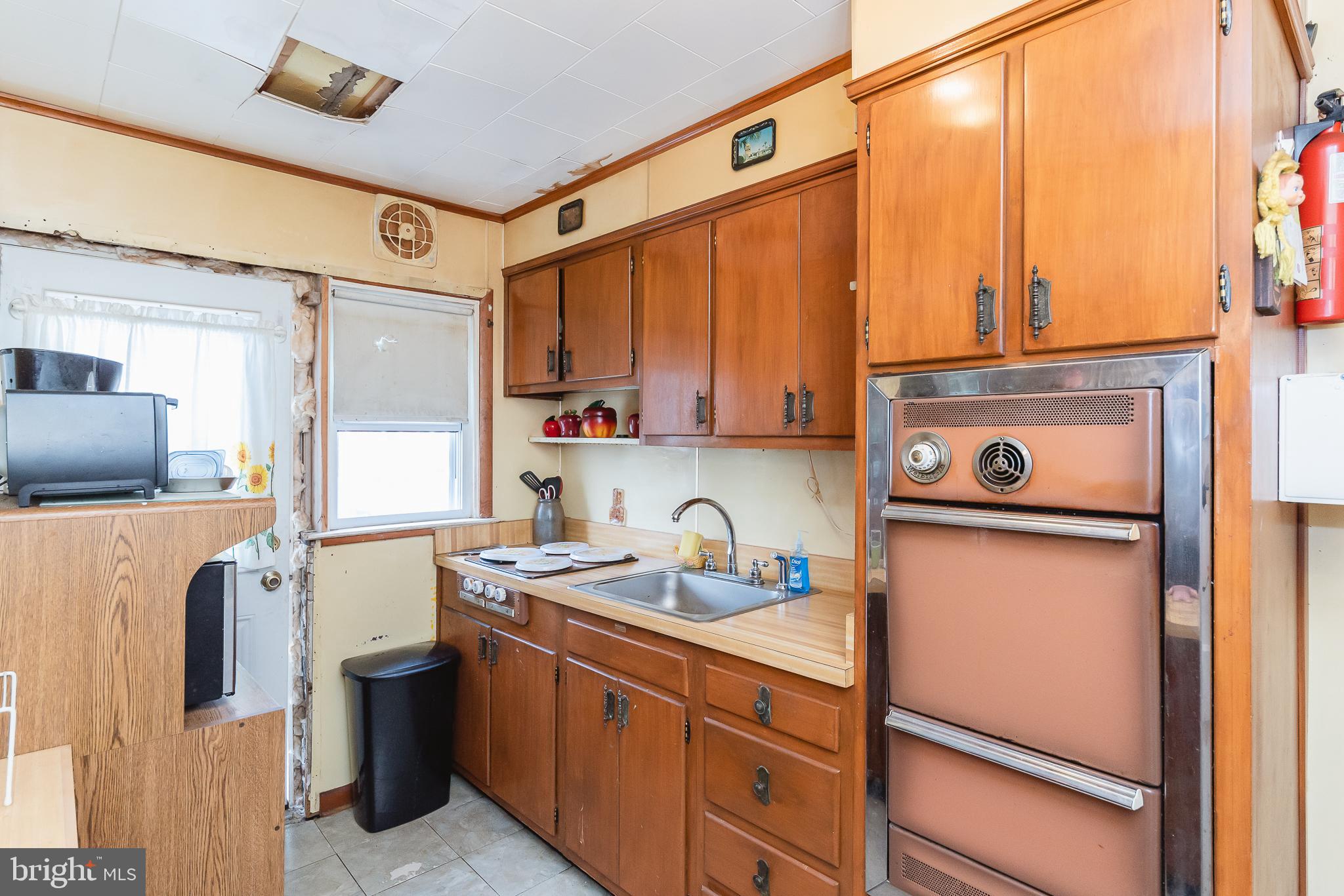 2135 Vailthorn Road Middle River, MD 21220 - Photo 10 of 21 Kitchen