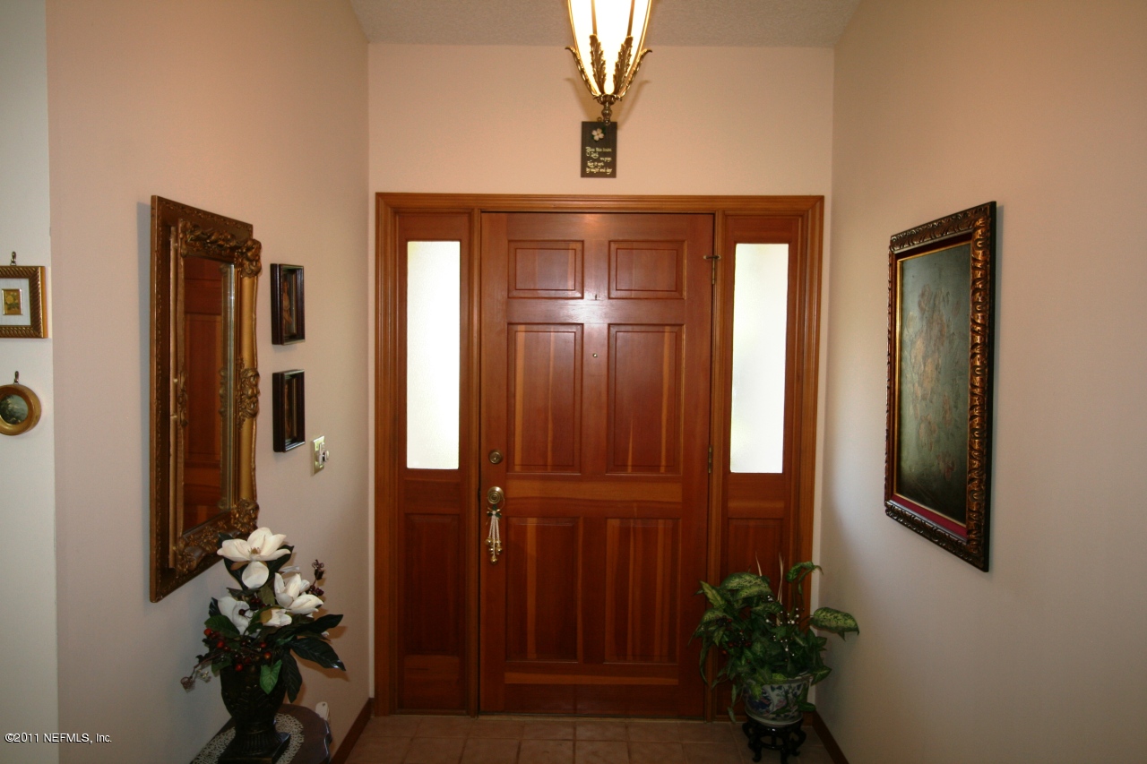514 Gentian Road St. Augustine, FL 32086 - Photo 5 of 22 a front view of a house