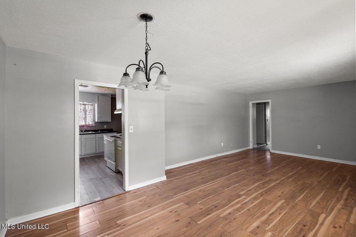 253 Rowland Avenue Jackson, MS 39209 - Photo 5 of 9 HTP_3989