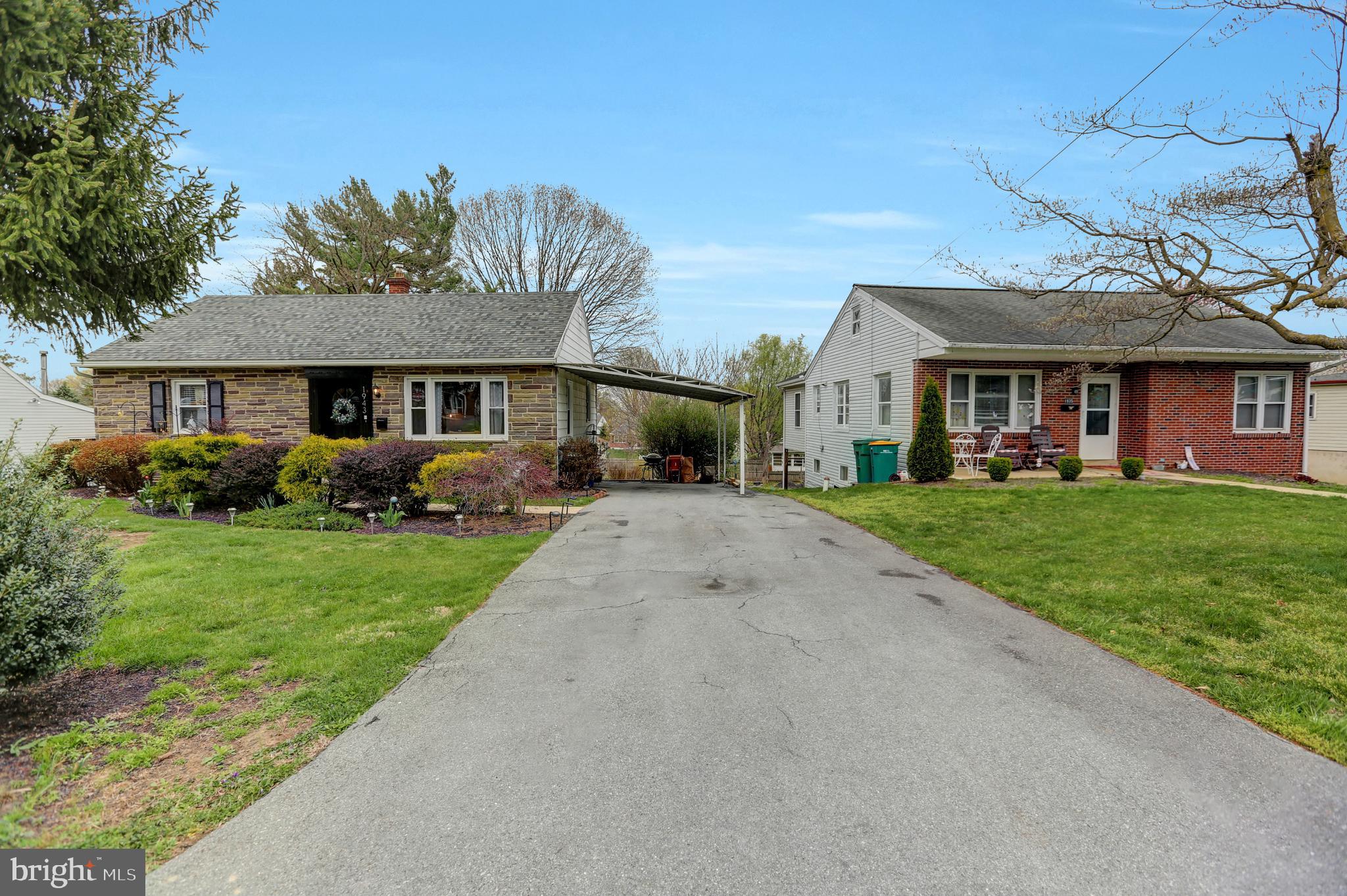 1943 Hemlock Road Lancaster, PA 17603 - Photo 29 of 31 Lots of additional off-street parking space!