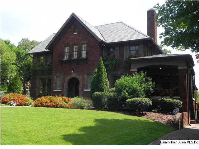 2821 Argyle Road South Birmingham, AL 35213 - Photo 1 of 32