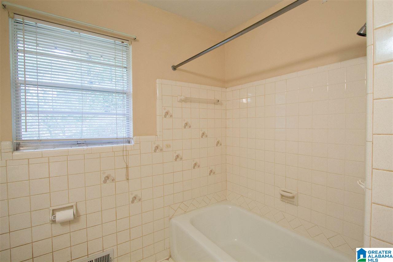 2201 Forestdale Bend Road Birmingham, AL 35214 - Photo 21 of 43