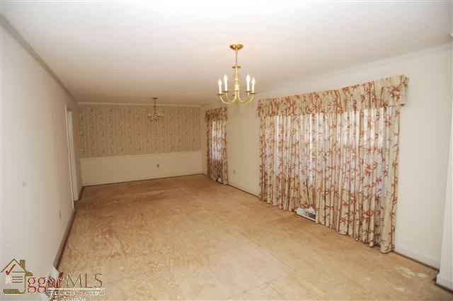 512 American Legion Road Greer, SC 29651 - Photo 5 of 10 Gallery Image 5