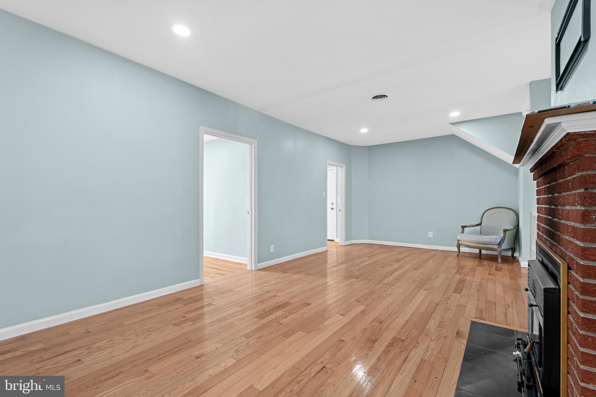 17203 Piney Point Road Piney Point, MD 20674 - Photo 14 of 43 a view of a livingroom with wooden floor