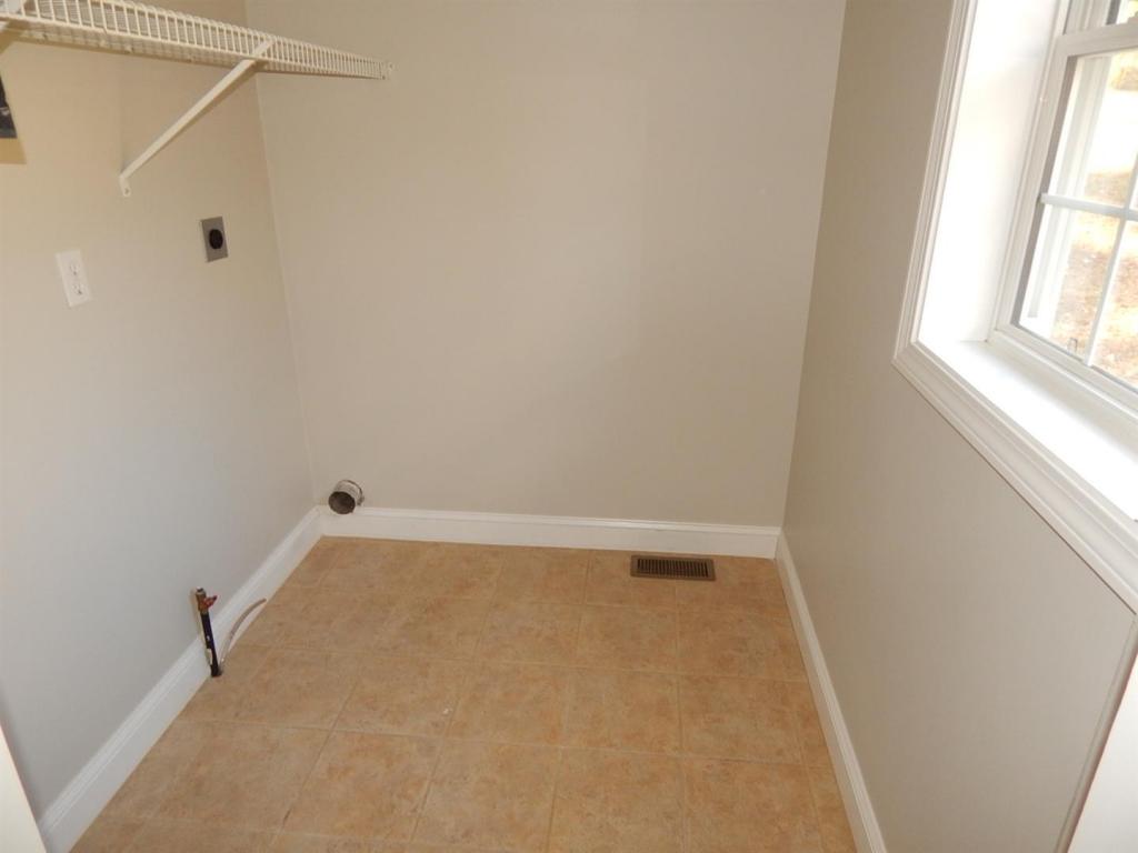 6 Spring Street Pelham, NH 03076 - Photo 28 of 30 Gallery Image 28