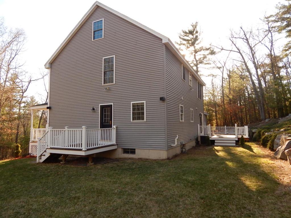 6 Spring Street Pelham, NH 03076 - Photo 29 of 30 Gallery Image 29