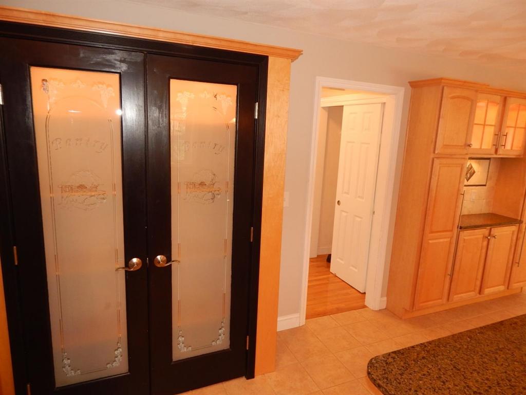 6 Spring Street Pelham, NH 03076 - Photo 7 of 30 Gallery Image 7