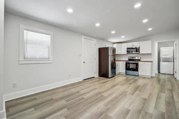 $2,695 | 816 East Estates Boulevard, Charleston, SC 29414