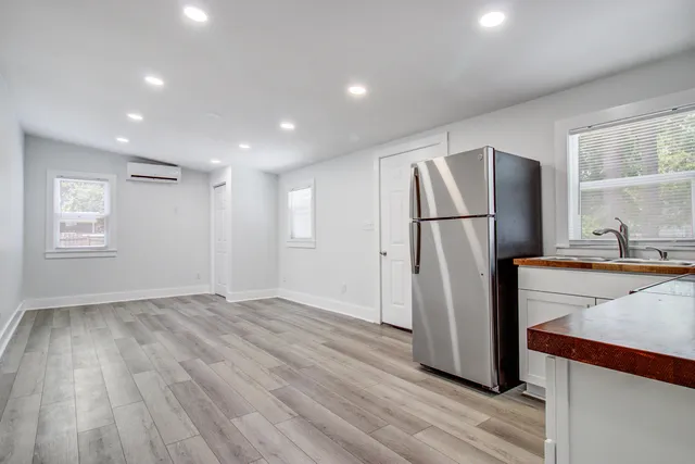 $3,300 | 816 East Estates Boulevard, Charleston, SC 29414